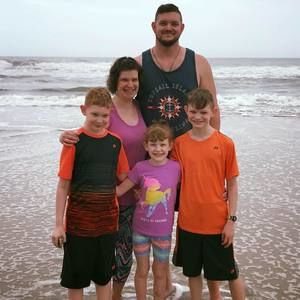 Meet your Posher, Gregory